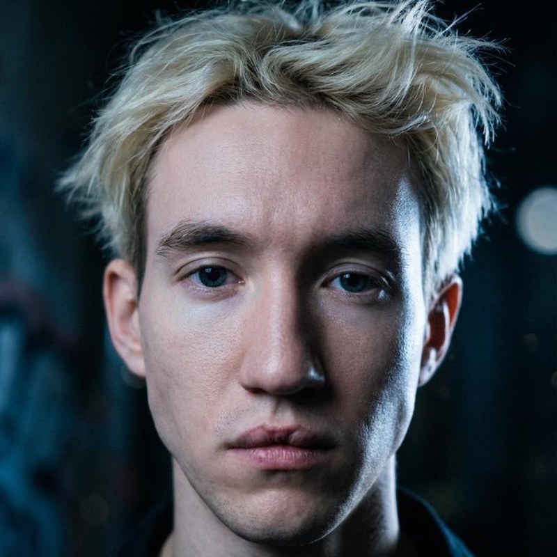 ЛЕОНИД БАКЕРИН